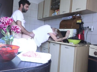 Unexperiencedporn unexperienced wifey Cooking torn up By spouse Part1
