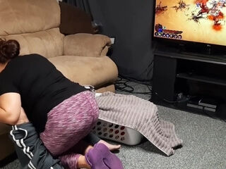 Step mother Stops Doing Laundry To fellate Her Step sonnies knob While He Games. No Stopping!