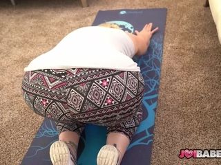 Yoga step-mother Selah Rain Gives masturbate Off guidelines To You